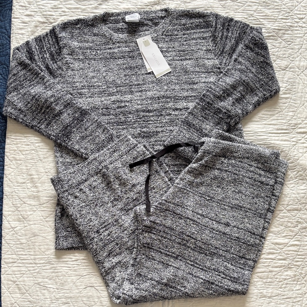 NWT Softies Lounge Set